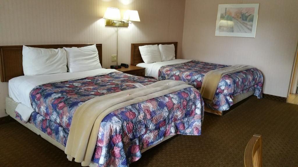 Travelodge By Wyndham Niagara Falls Lundys Lane Extérieur photo