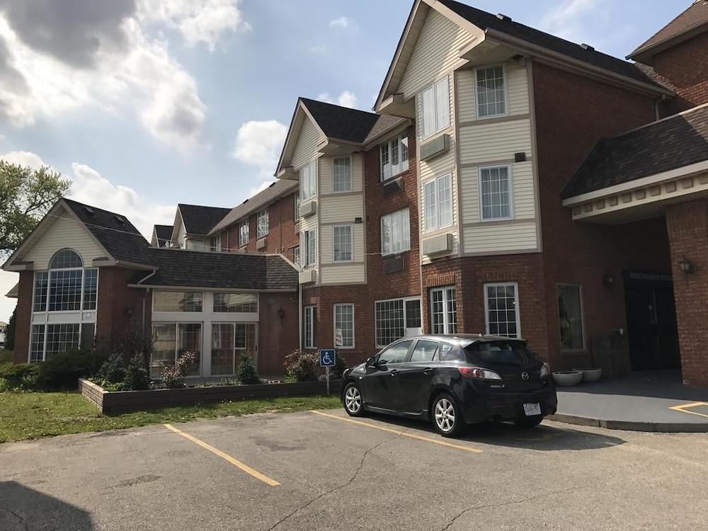 Travelodge By Wyndham Niagara Falls Lundys Lane Extérieur photo